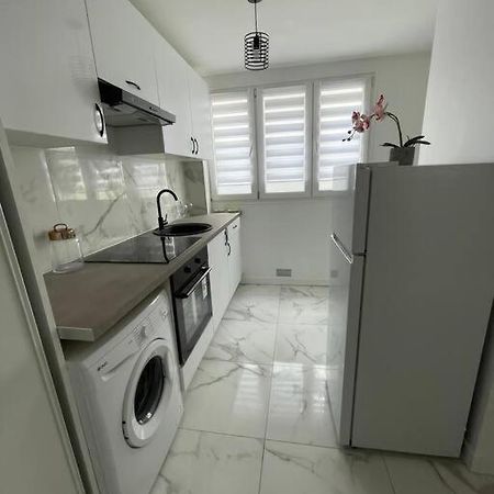 Appartement 2 Pieces, Salon Et Chambre, 44M2 Refait A Neuf Clichy Dış mekan fotoğraf
