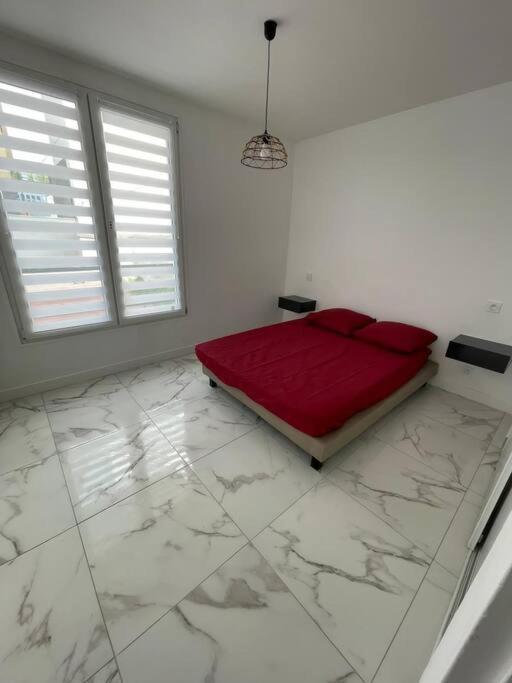 Appartement 2 Pieces, Salon Et Chambre, 44M2 Refait A Neuf Clichy Dış mekan fotoğraf