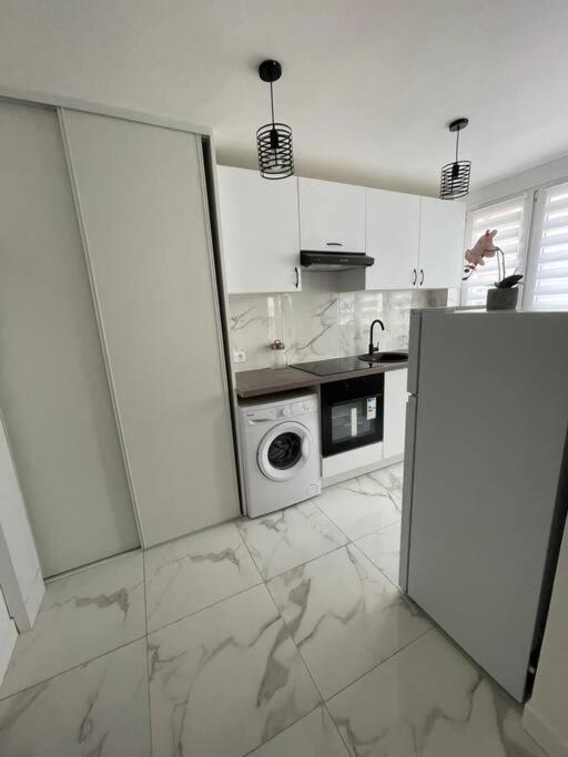 Appartement 2 Pieces, Salon Et Chambre, 44M2 Refait A Neuf Clichy Dış mekan fotoğraf